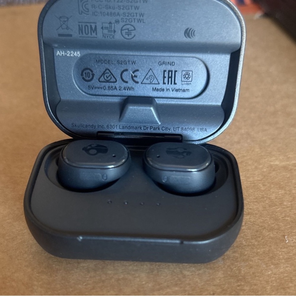 Skullcandy Earbuds